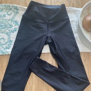 Alo Womens leggings black, size M